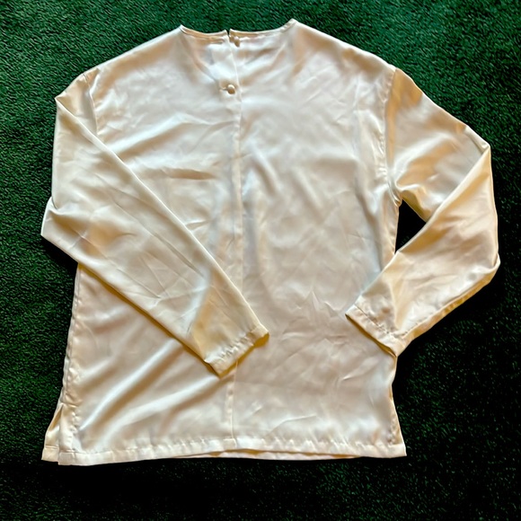 Vintage Polyester Cream Shirt with Front Pocket, Size 8 - Picture 4 of 5